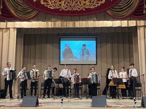 «На Руси никогда не умолкнут гармони…»